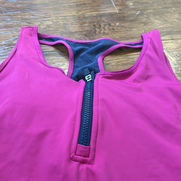 Ruby Ribbon Pink Racerback Tank Top size says 42 - Picture 4 of 9